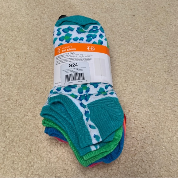 NWT 6 Pair Pack of Women’s No-Show Socks - Picture 3 of 5